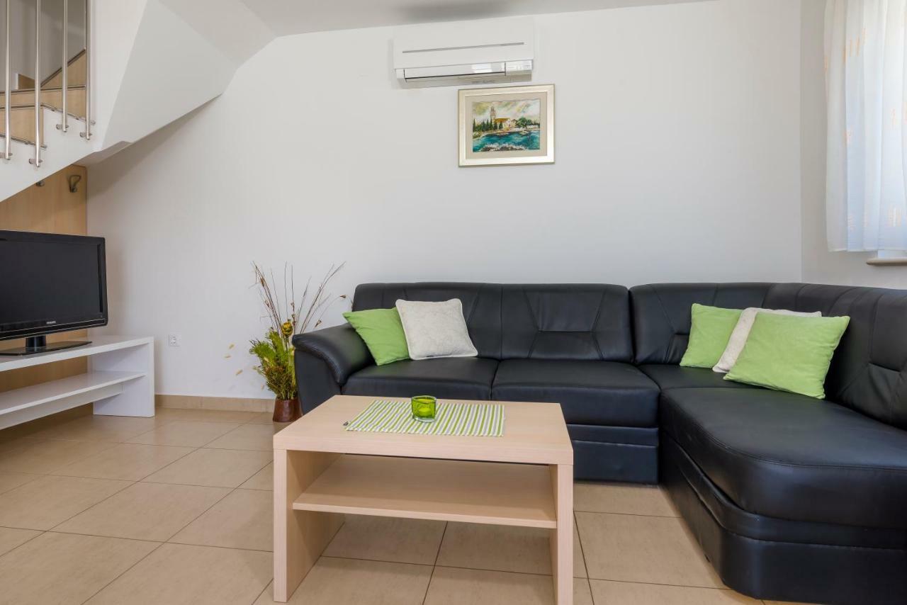 Kogo Apartment
